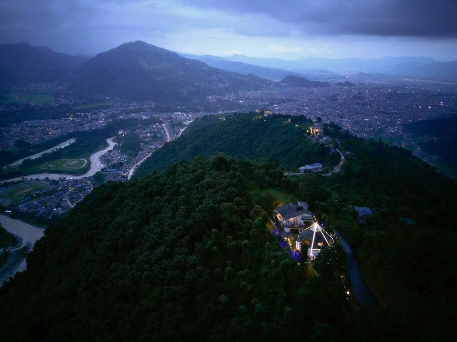 Ghost Villa Pokhara With Mountain View 20Mins From Main Area Ranipauwa Exterior photo