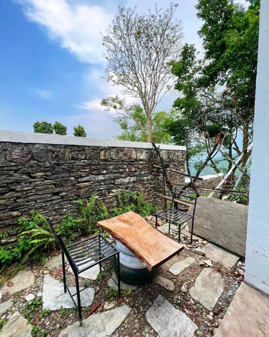 Ghost Villa Pokhara With Mountain View 20Mins From Main Area Ranipauwa Exterior photo