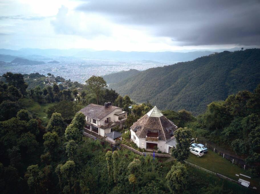 Ghost Villa Pokhara With Mountain View 20Mins From Main Area Ranipauwa Exterior photo