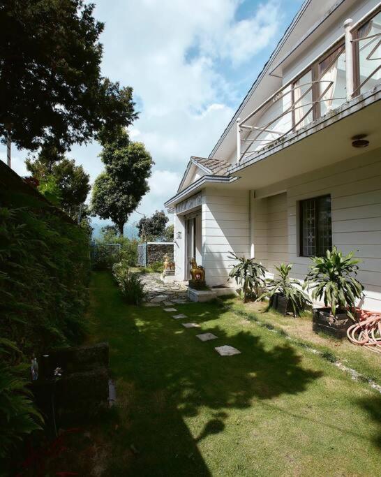 Ghost Villa Pokhara With Mountain View 20Mins From Main Area Ranipauwa Exterior photo