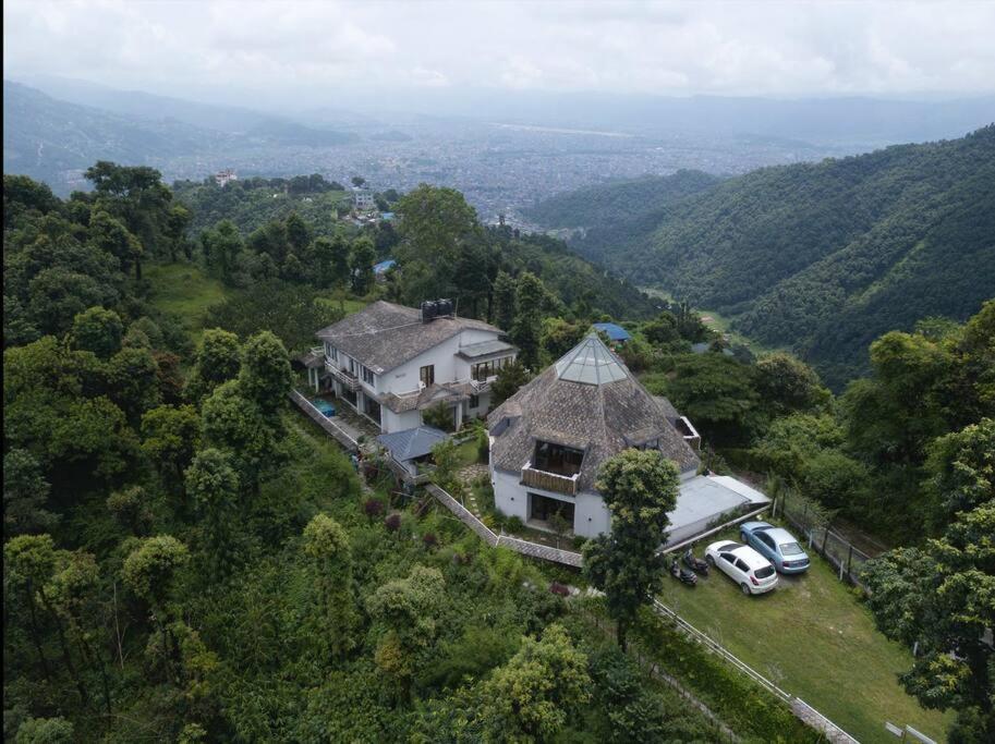 Ghost Villa Pokhara With Mountain View 20Mins From Main Area Ranipauwa Exterior photo